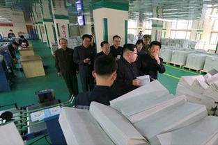 金正恩視察蒲公英作業本工廠，稱贊產品設計用心與活動策劃